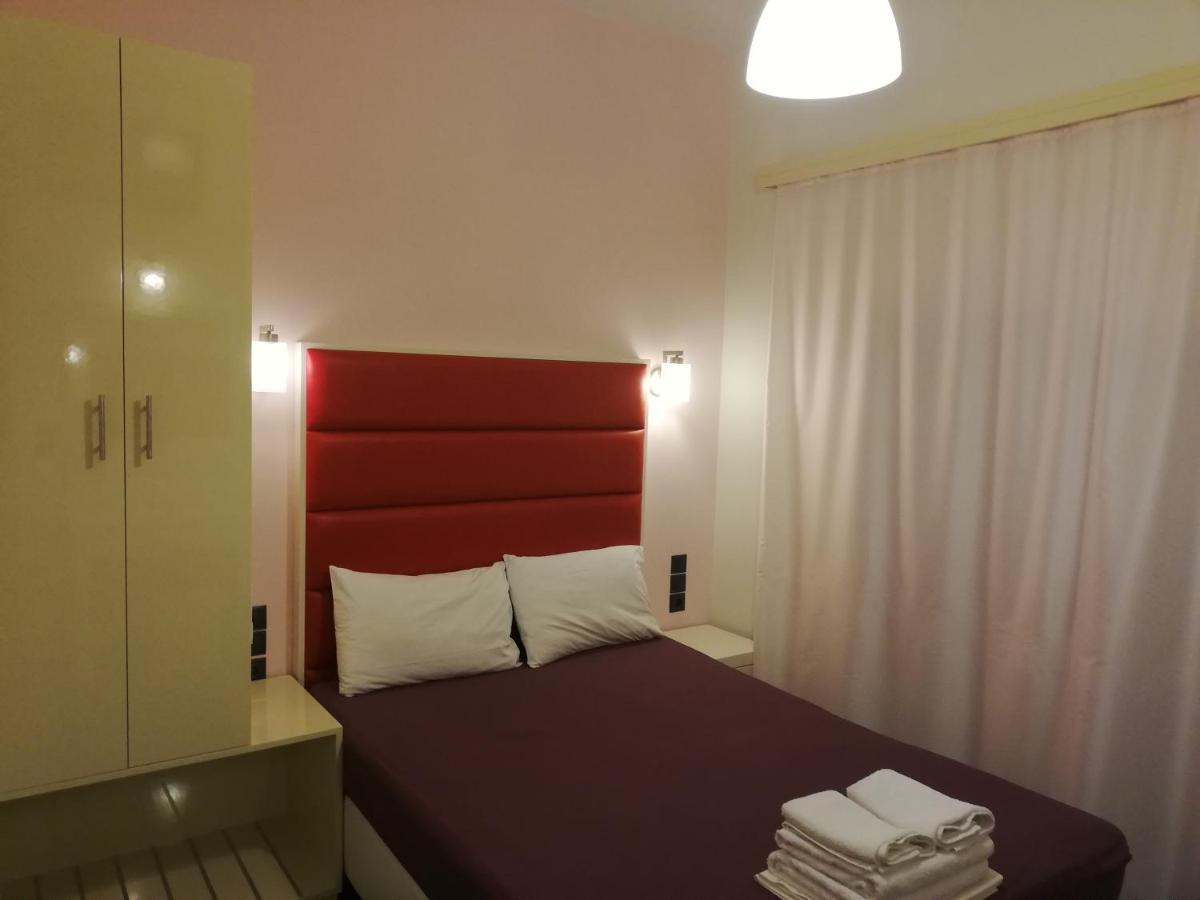 Spiros Rooms Кастросікія Екстер'єр фото